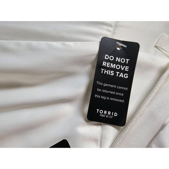 Torrid Satin Strapless Wedding Plus Size Dress-White-SZ 20 - Picture 9 of 16